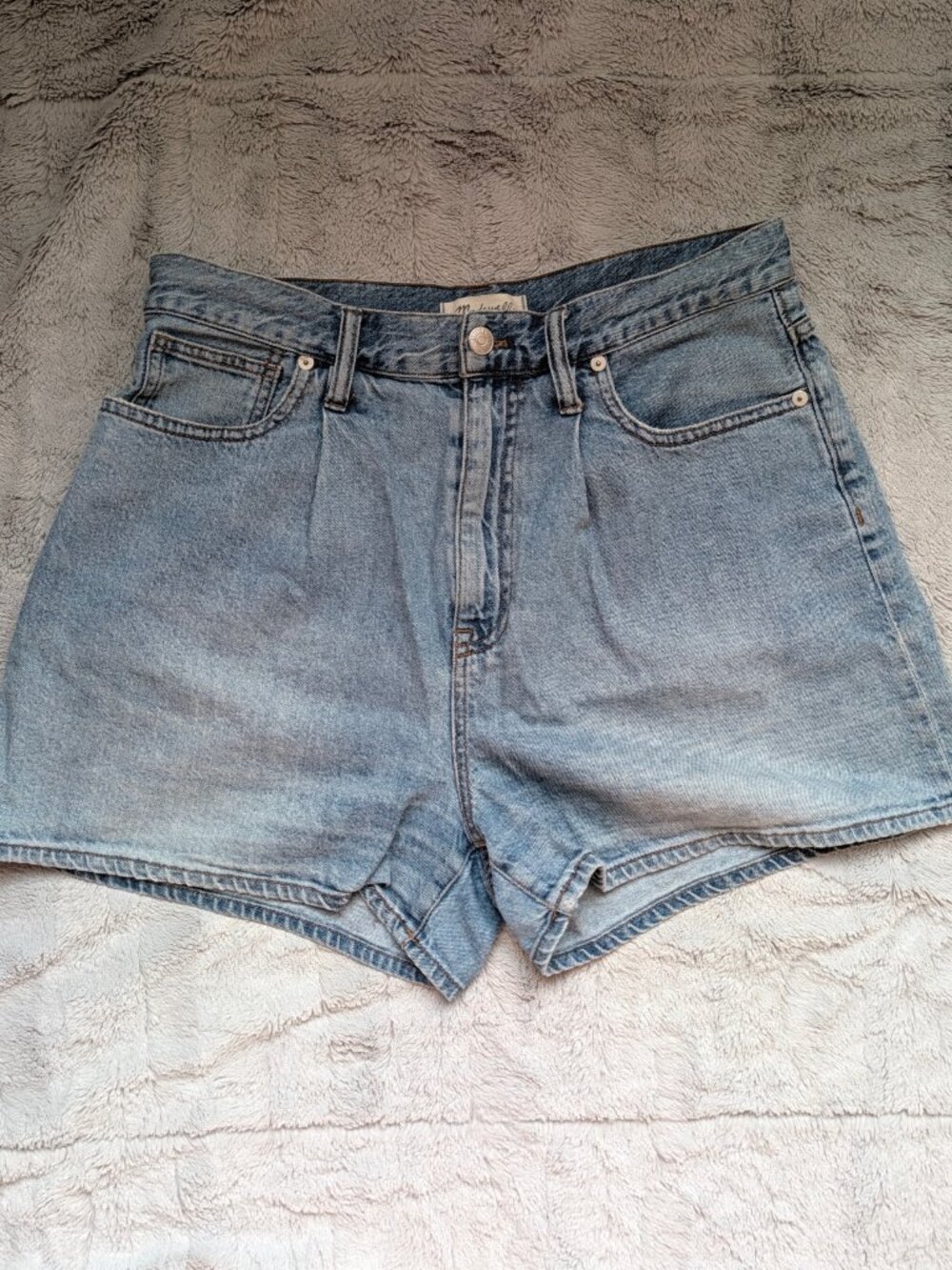 Madewell Denim Shorts in Blue
